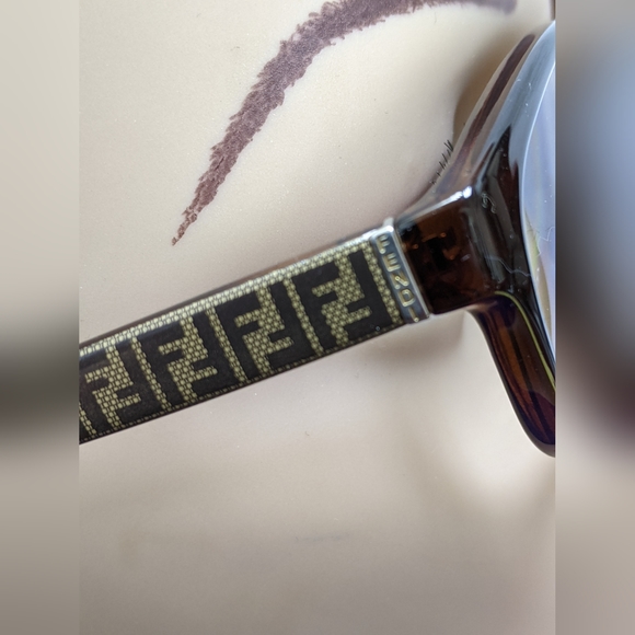 Fendi optical frame #529 - Picture 9 of 15